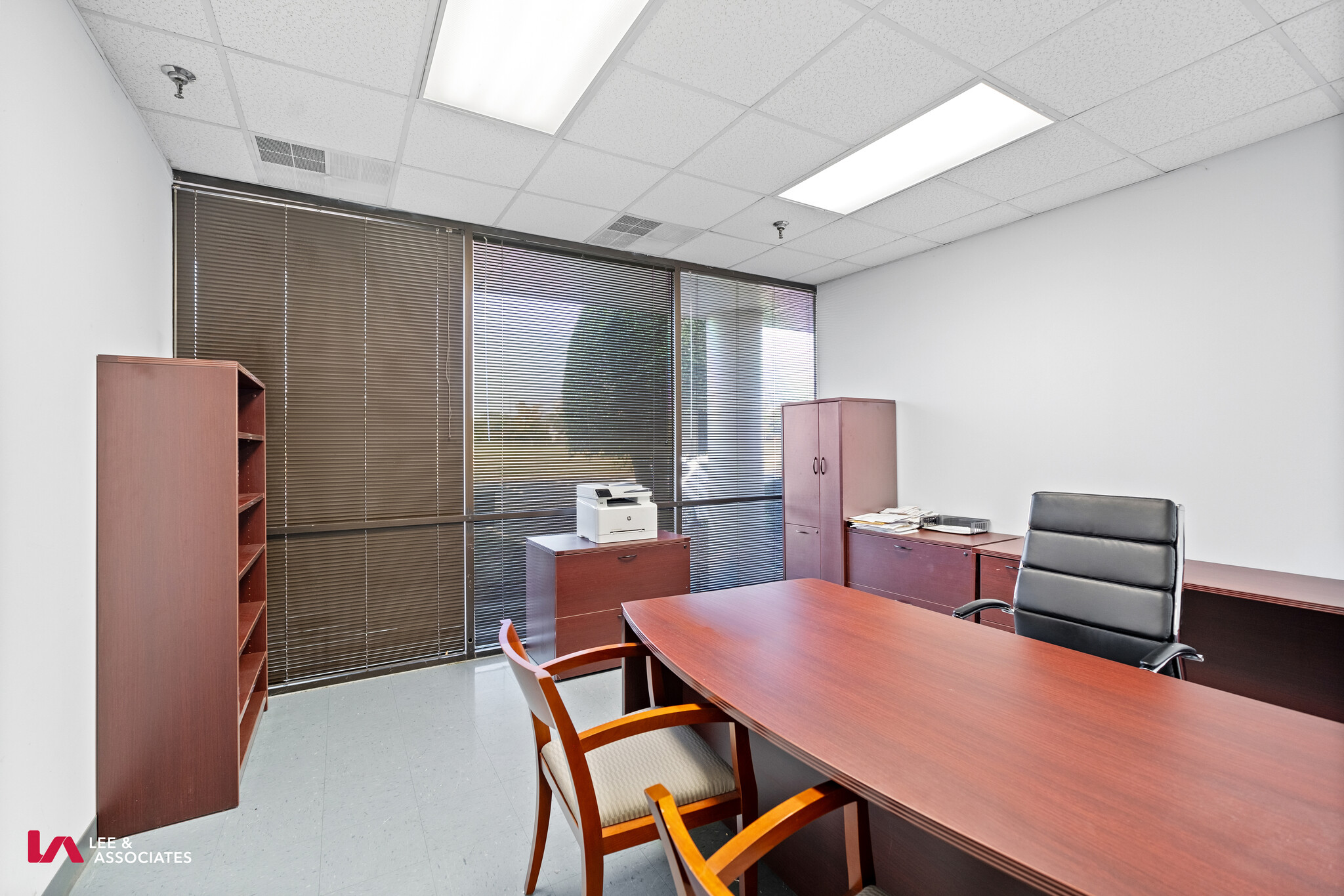 5020-5072 Clark Howell Hwy, College Park, GA à louer Photo intérieure- Image 1 de 11