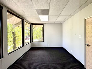 128 Auburn Ct, Westlake Village, CA for sale Interior Photo- Image 1 of 16