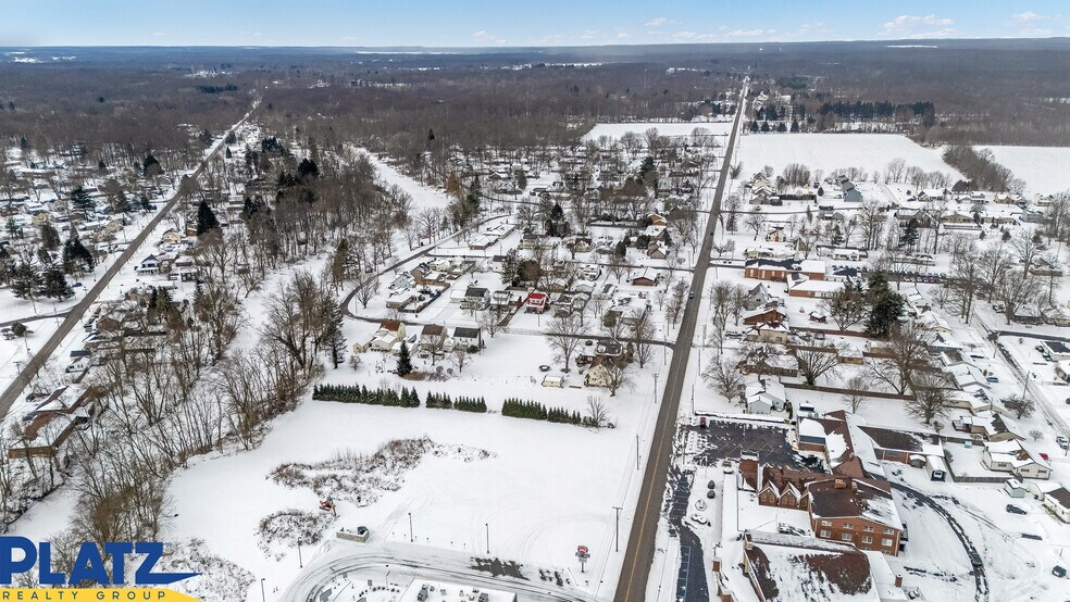 0 W Broad St, Newton Falls, OH à louer - Photo du bâtiment - Image 3 de 7