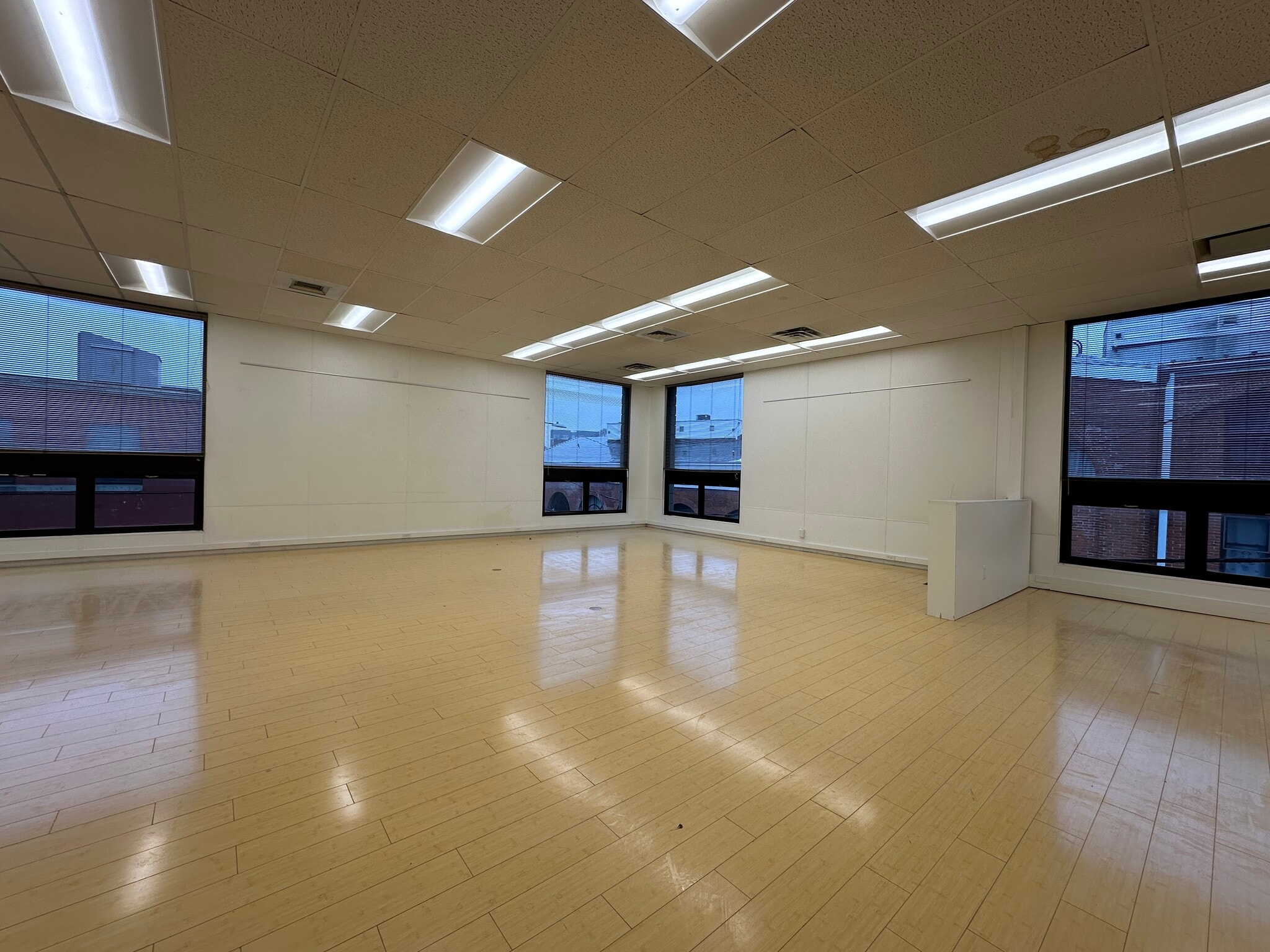 2-8 Knight St, Norwalk, CT for lease Interior Photo- Image 1 of 2
