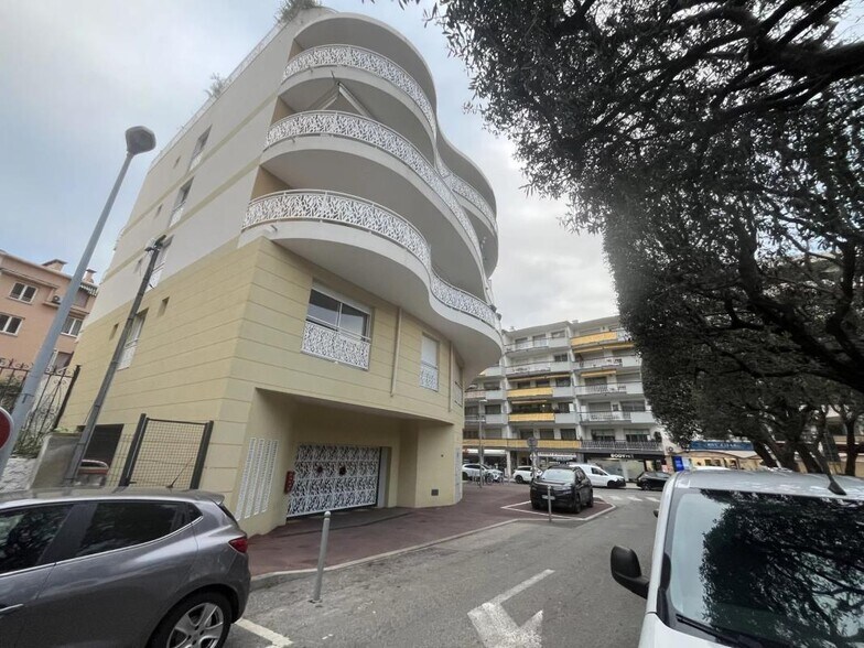Retail in Cagnes-sur-Mer for sale - Building Photo - Image 2 of 6