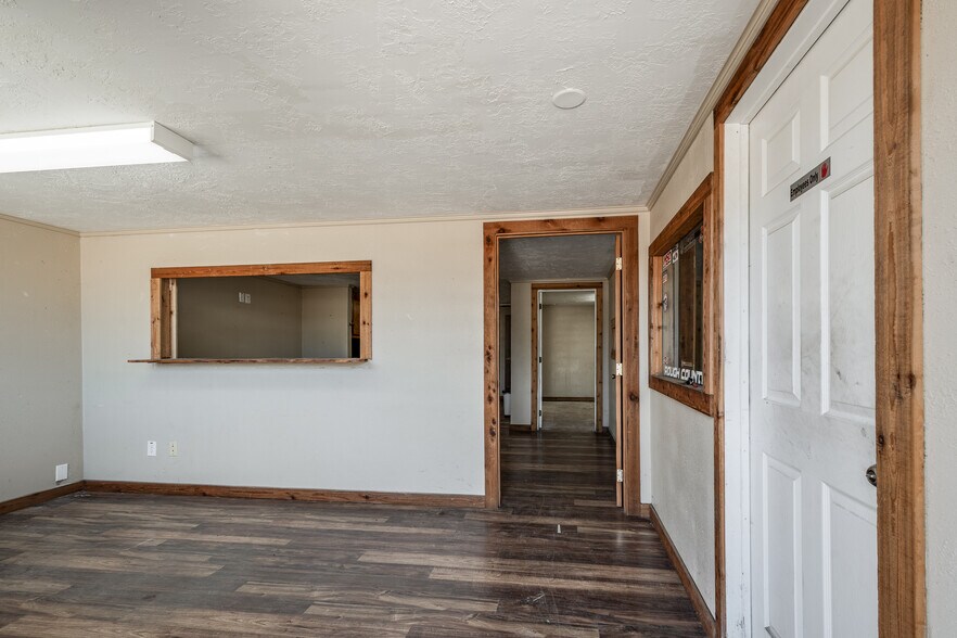 910 E Church St, Livingston, TX à vendre - Hall d’entrée - Image 3 de 34