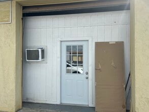 3080 N Washington Blvd, Sarasota, FL for lease Interior Photo- Image 1 of 8