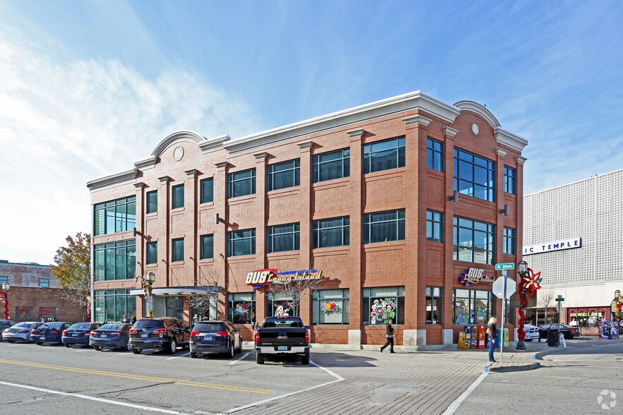 53-57 N Main St, Mount Clemens, MI for lease - Building Photo - Image 3 of 5