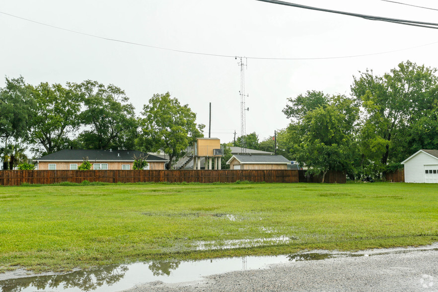 Grand Ave, Bacliff, TX à vendre - Photo principale - Image 1 de 1