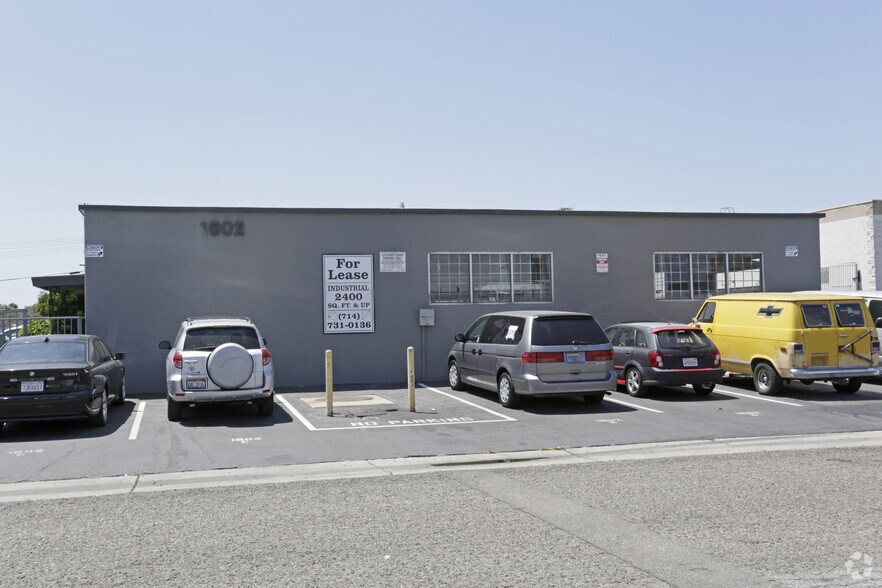 1602 N Susan St, Santa Ana, CA à vendre - Photo du bâtiment - Image 3 de 4