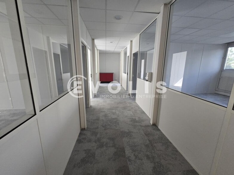 Bureau dans Palaiseau à louer - Photo intérieure - Image 3 de 8