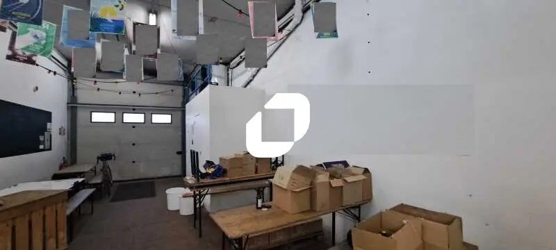 Flex dans Romainville à louer - Photo du bâtiment - Image 2 de 7