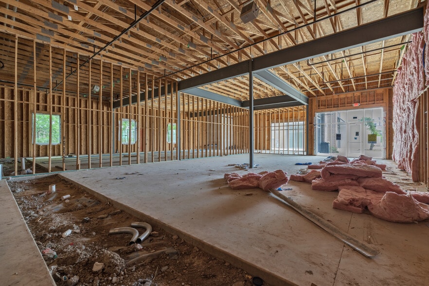 821 W New Hope Dr, Cedar Park, TX for lease - Building Photo - Image 3 of 16