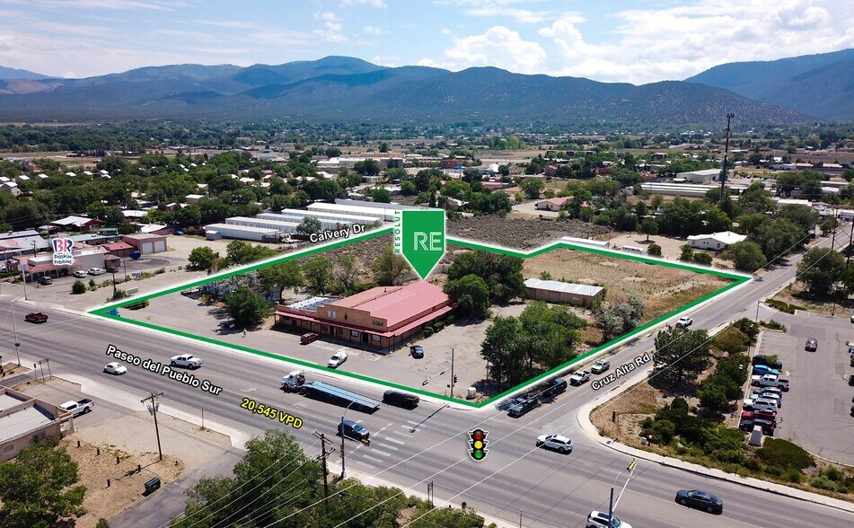 723 Paseo del Pueblo Sur, Taos, NM à louer - Photo du bâtiment - Image 2 de 6