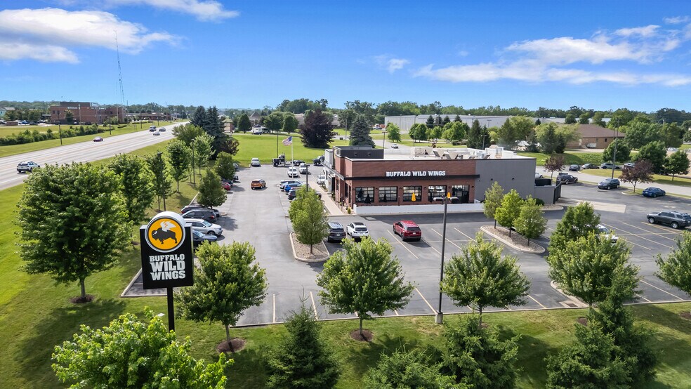 1830 E Main St, Ashland, OH à vendre - Photo principale - Image 2 de 7