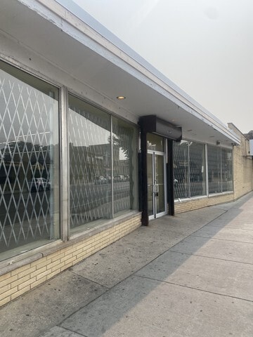 5101 W Division St, Chicago, IL à vendre - Photo du bâtiment - Image 3 de 15