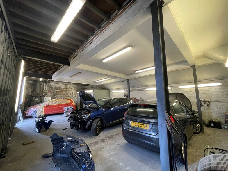 9 Mill Rd, Brighton à vendre - Photo intérieure - Image 3 de 9