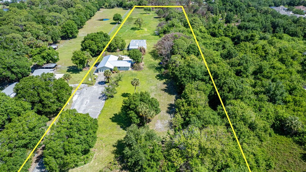 6310 41st St, Vero Beach, FL à vendre - Photo principale - Image 1 de 43