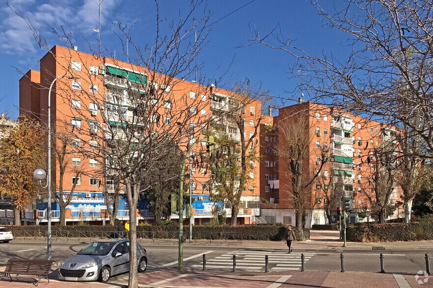Calle Carlos Arniches, 2, Móstoles, Madrid à louer - Photo principale - Image 1 de 3