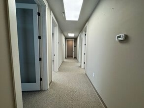 212 Bluffton Rd, Bluffton, SC for lease Interior Photo- Image 2 of 6