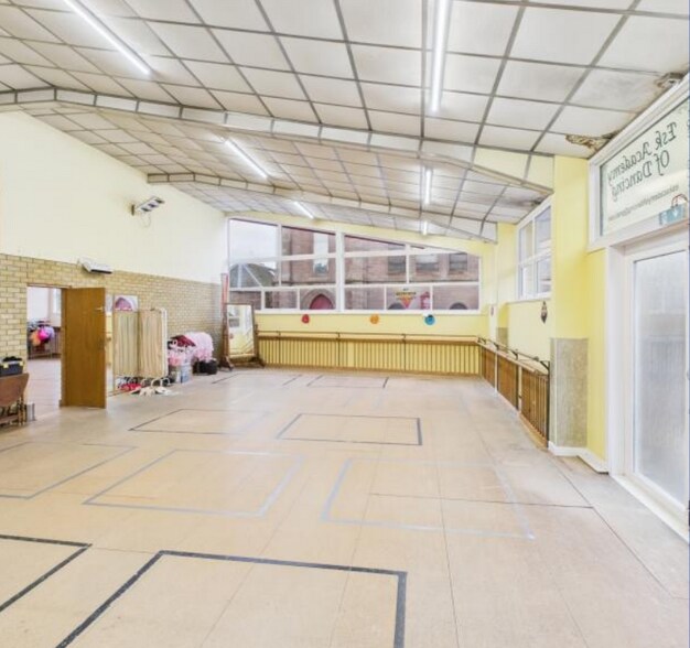 9 Chapel St, Montrose à vendre - Photo intérieure - Image 2 de 5