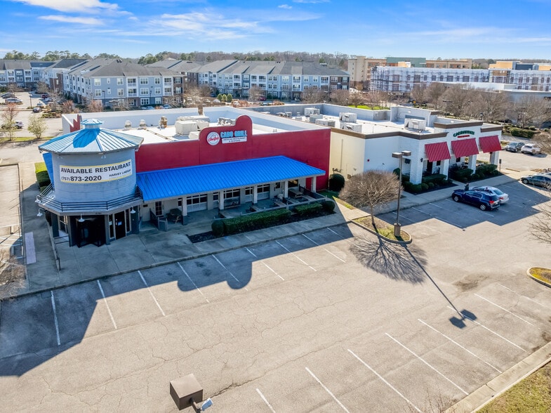 Carrabba's and Vacant Restaurant portfolio of 2 properties for sale on LoopNet.ca - Building Photo - Image 3 of 10