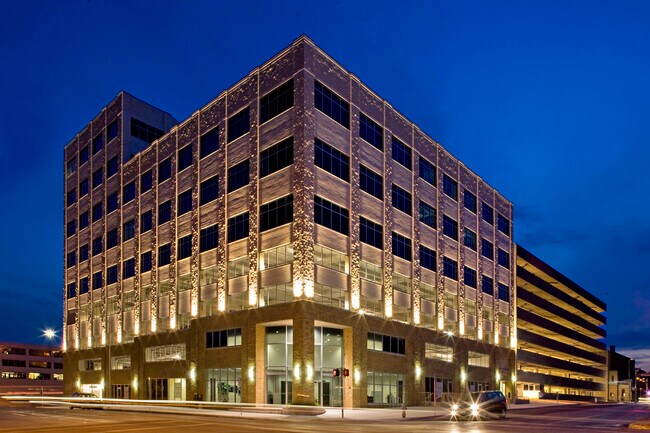 Plus de détails pour 1108 Lavaca St, Austin, TX - Bureau à louer