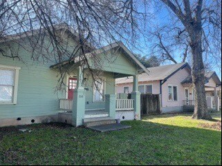 2331 E Cesar Chavez St, Austin, TX for lease - Building Photo - Image 2 of 7