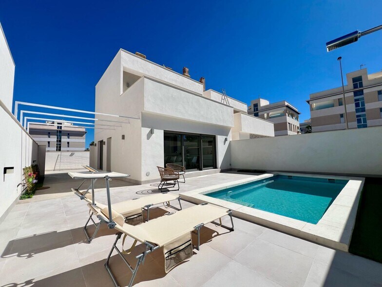 Land in Orihuela, Alicante for sale - Building Photo - Image 2 of 15