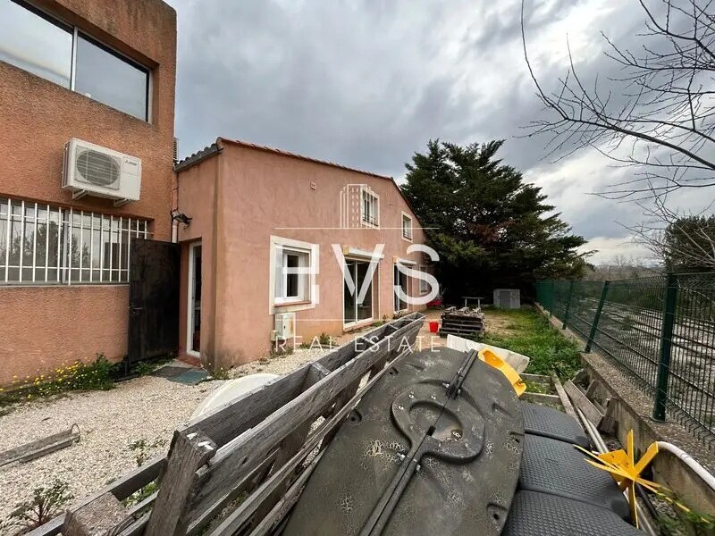 Office in Aix-en-Provence for lease Building Photo- Image 1 of 7