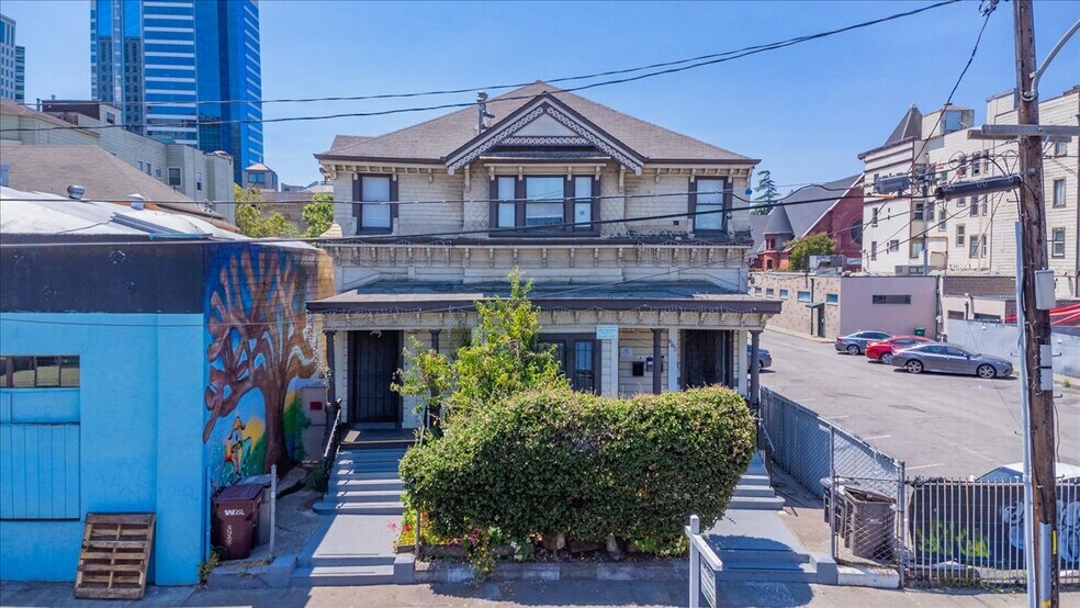 663 15th St, Oakland, CA à vendre - Photo du bâtiment - Image 3 de 14
