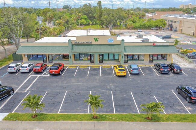 Plus de détails pour 131-141 S Courtenay Pky, Merritt Island, FL - Commerce de détail à louer