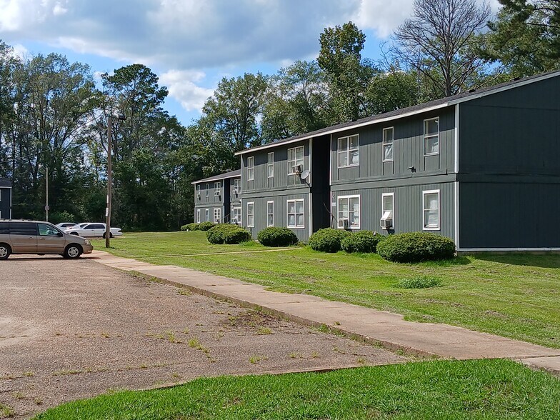 1000 Broadmeadow Dr, Monticello, MS à vendre - Photo du bâtiment - Image 3 de 19