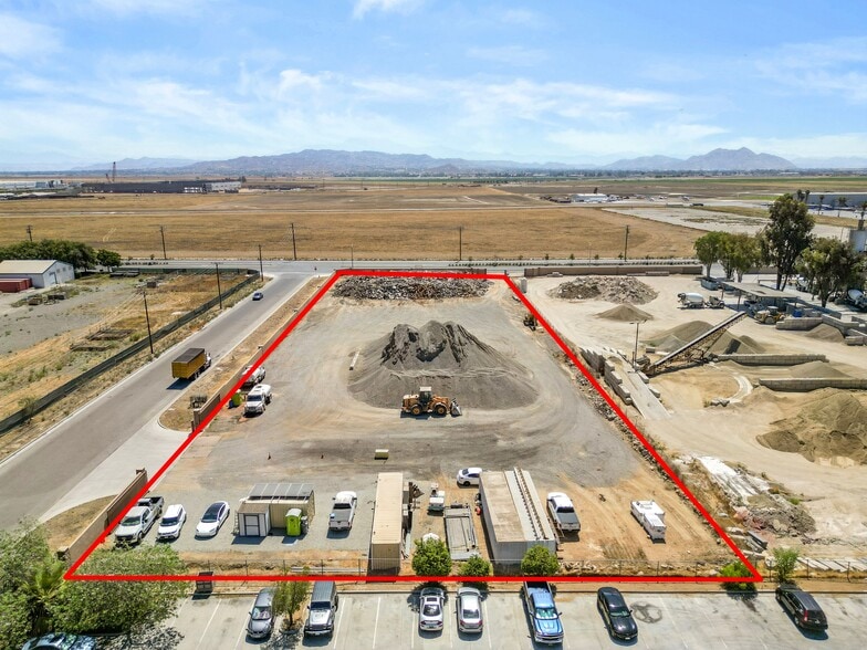 1980 Goetz Rd, Perris, CA for sale - Building Photo - Image 2 of 46