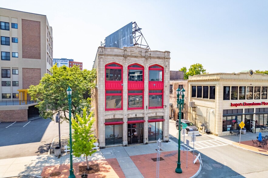 180 Erie Blvd, Schenectady, NY à vendre - Photo du bâtiment - Image 1 de 33