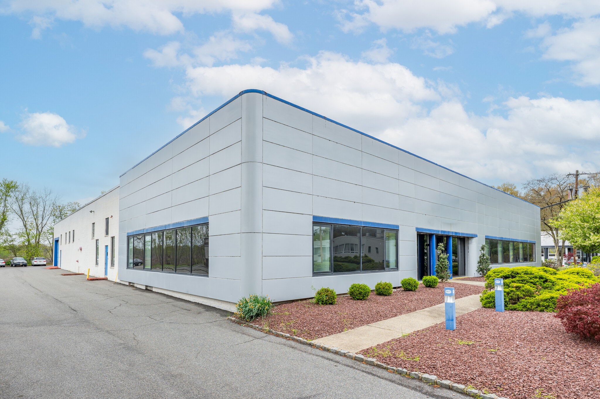 119 Naylon Ave, Livingston, NJ for lease Primary Photo- Image 1 of 11