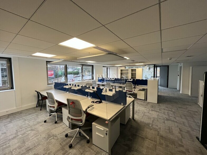 Office in Fontenay-sous-Bois for lease - Building Photo - Image 3 of 7