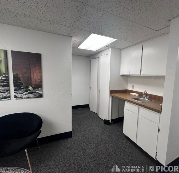 6628 E Carondelet Dr, Tucson, AZ à vendre - Photo intérieure - Image 3 de 13