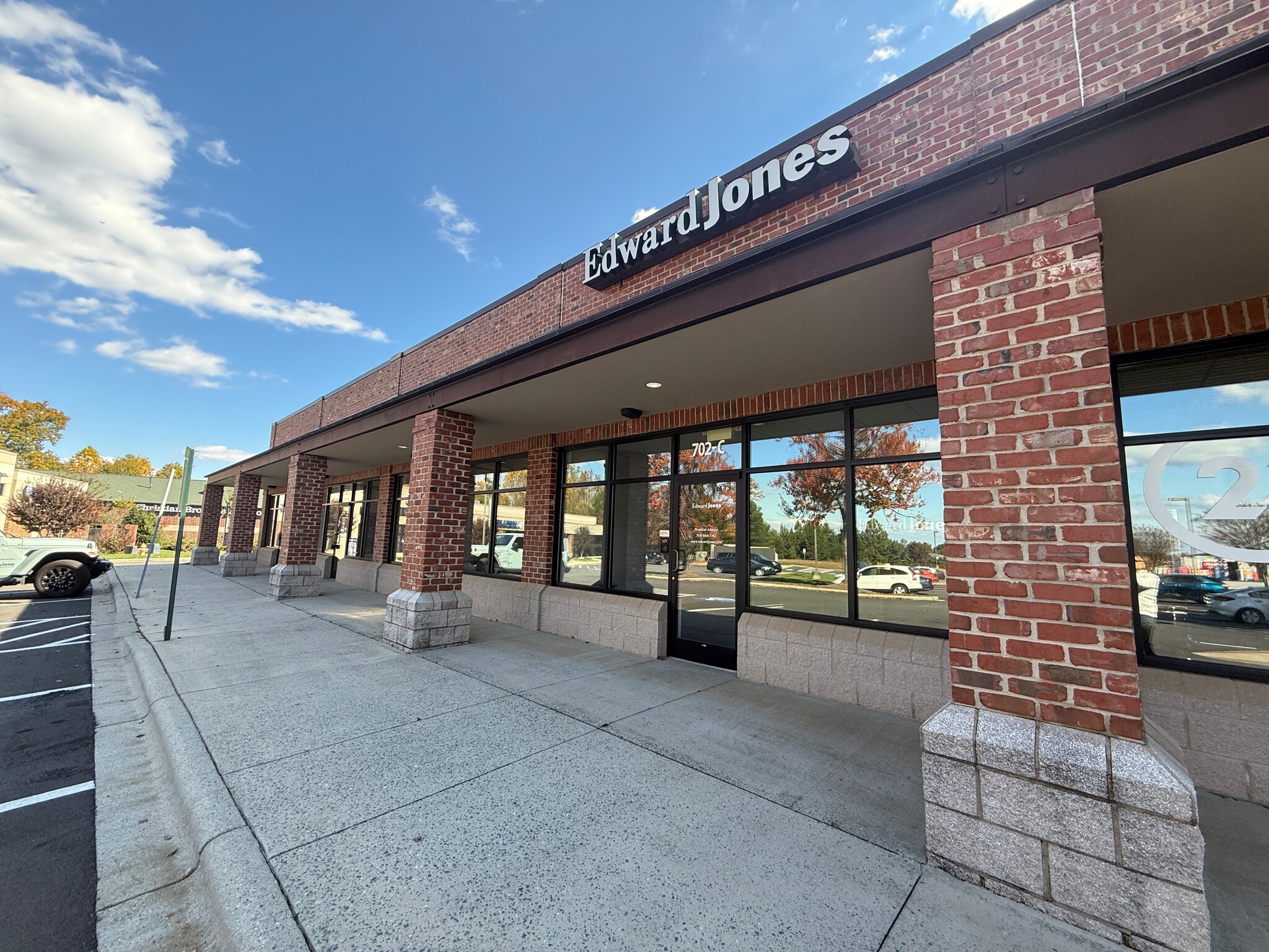 702 Brawley School Rd, Mooresville, NC for lease Primary Photo- Image 1 of 14