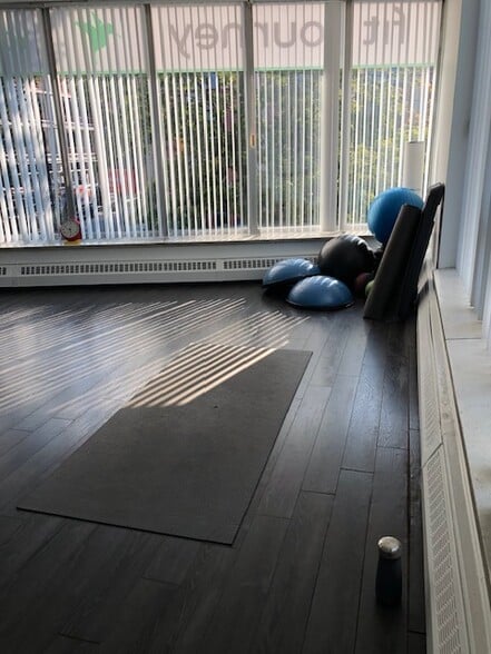 394-400 Pacific Ave, Toronto, ON à louer - Photo du bâtiment - Image 3 de 6