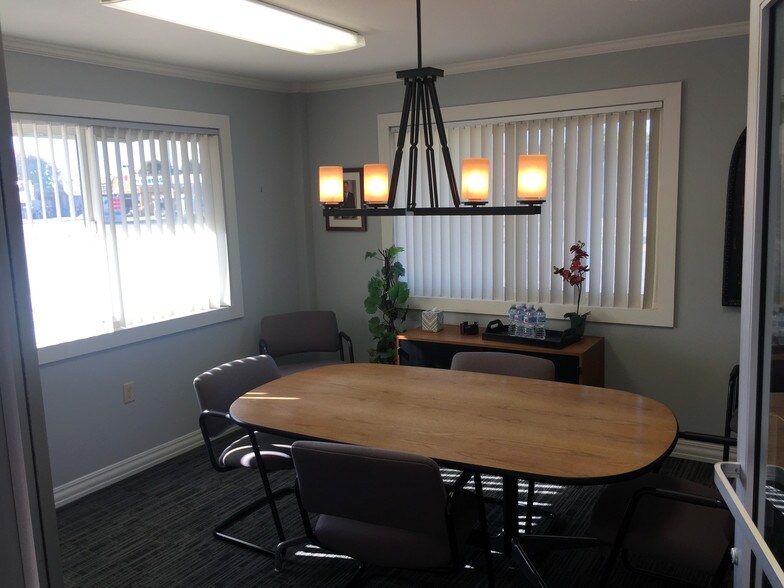 1862 S Broadway, Santa Maria, CA à louer - Photo intérieure - Image 3 de 17