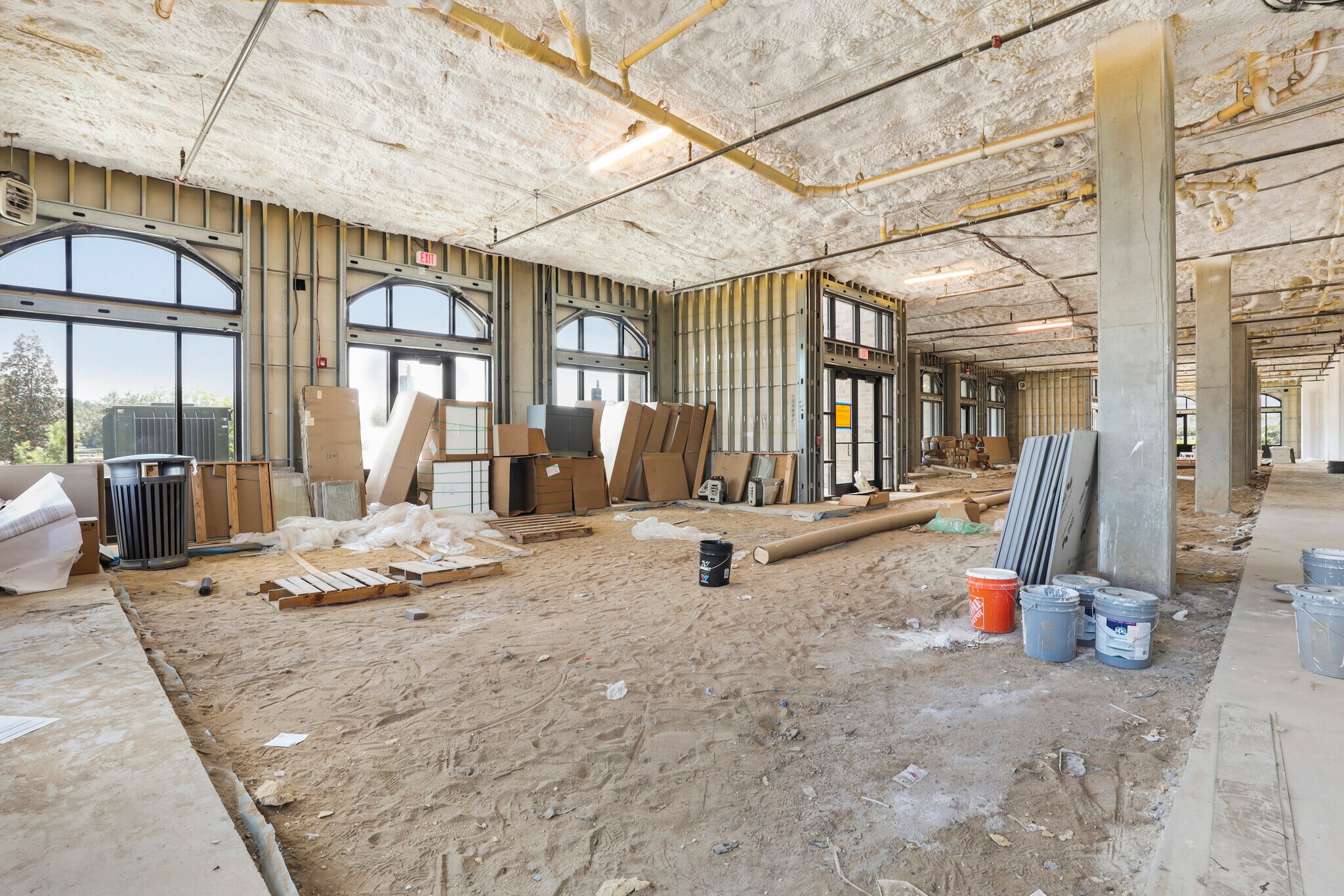 5 Resort Dr, Savannah, GA for lease Interior Photo- Image 1 of 5