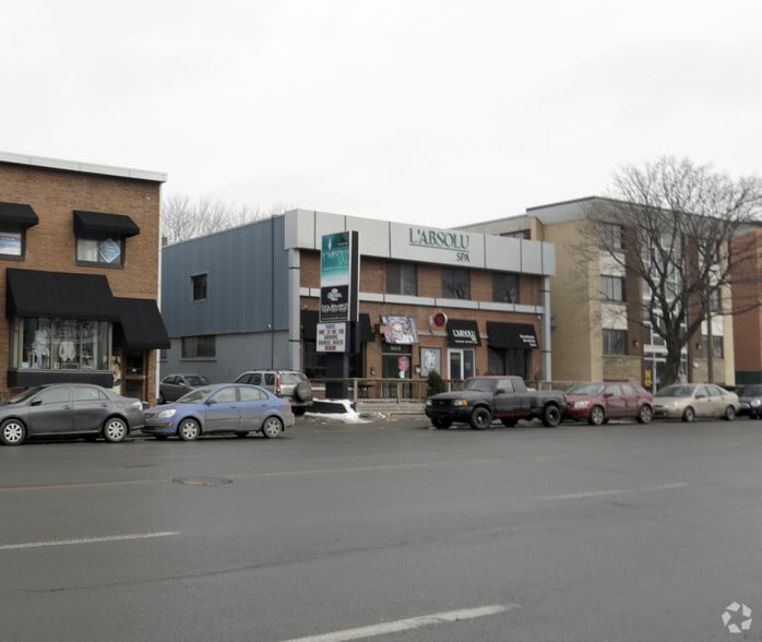 10211-10215 Boul Saint-Laurent, Montréal, QC for lease - Primary Photo - Image 1 of 2