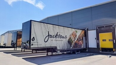 Common Ln, Brough for lease Building Photo- Image 1 of 3