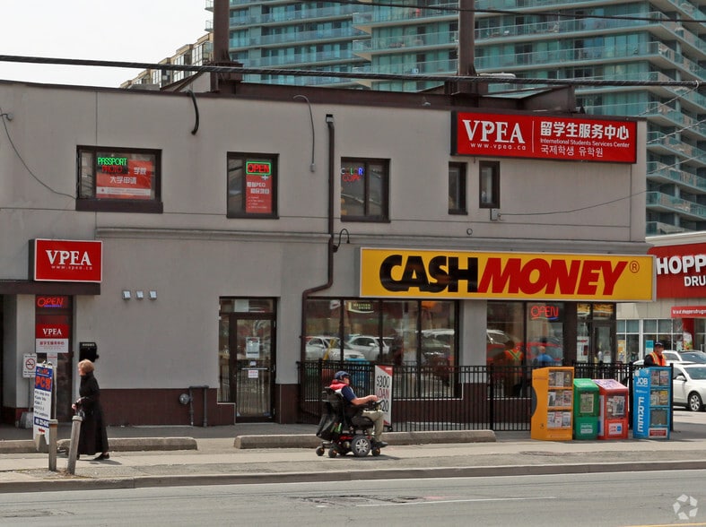 5587 Yonge St, Toronto, ON for lease - Building Photo - Image 2 of 2