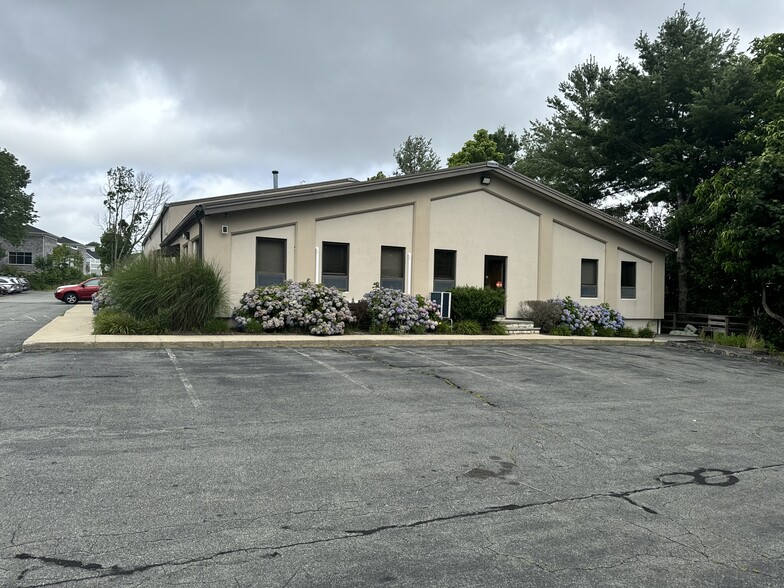 5 Ventura Dr, Dartmouth, MA for lease - Building Photo - Image 2 of 10