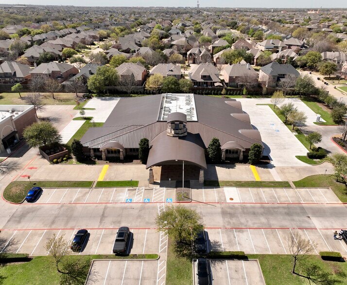 11605 Custer Rd, Frisco, TX à louer - Photo du bâtiment - Image 2 de 6