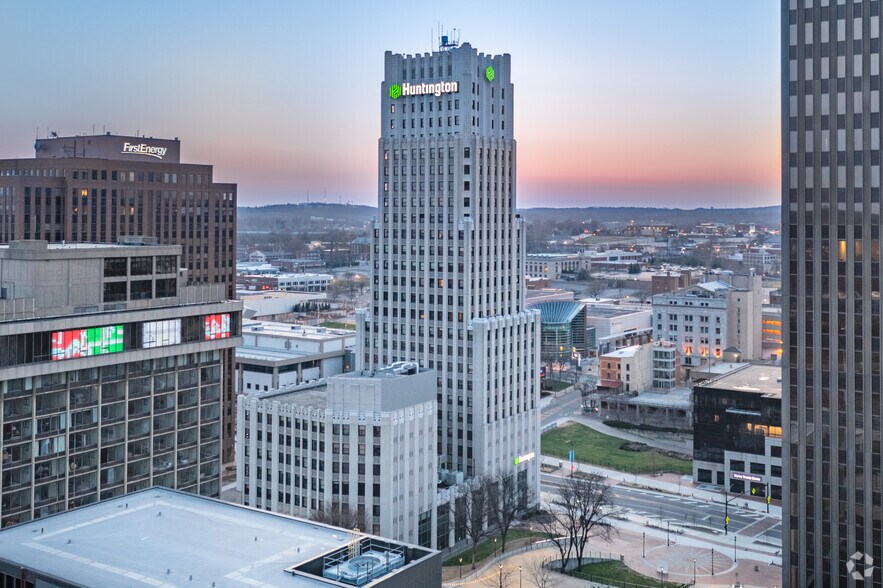 106 S Main St, Akron, OH for sale - Building Photo - Image 1 of 2
