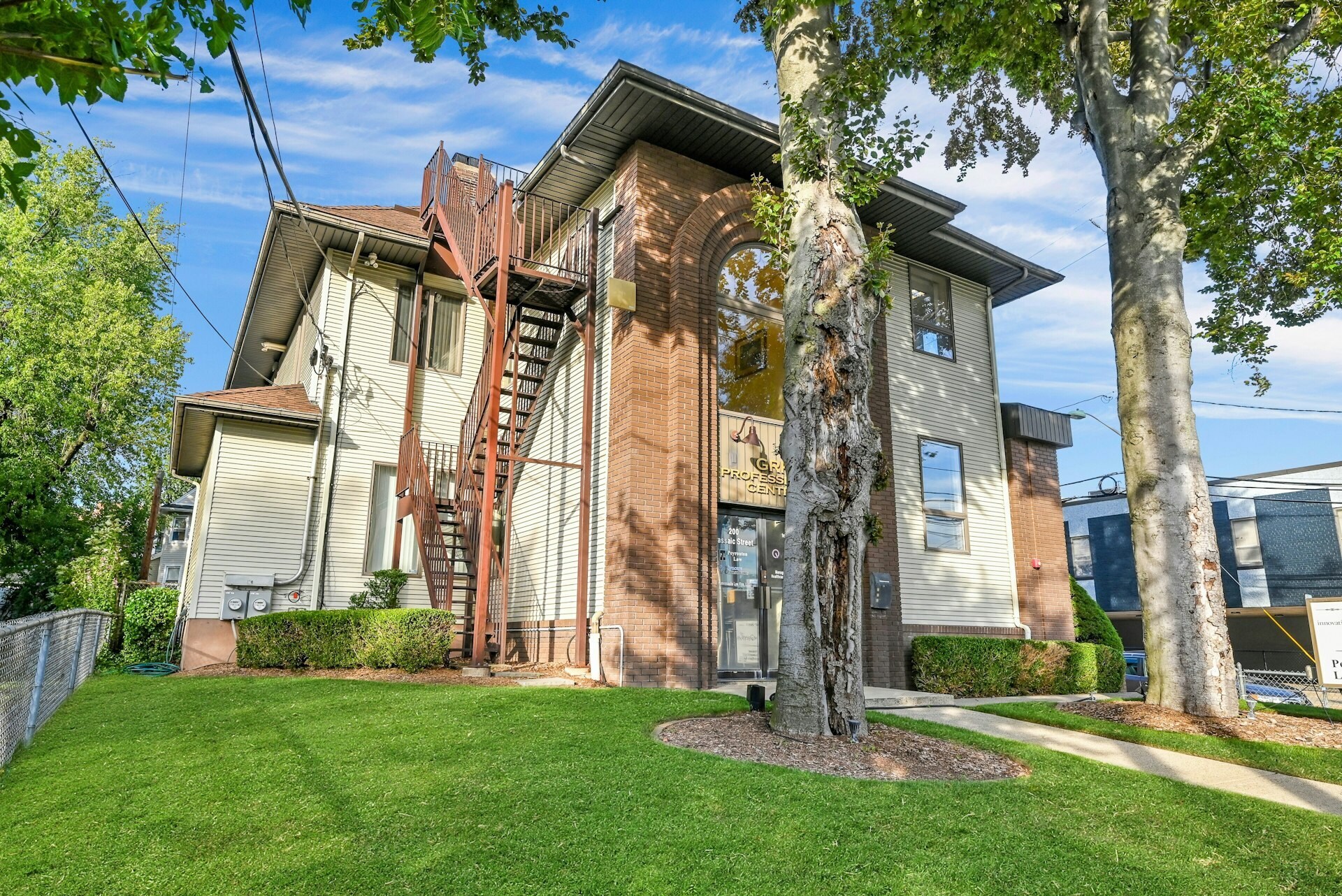 200 Passaic St, Hackensack, NJ à vendre Photo du bâtiment- Image 1 de 39