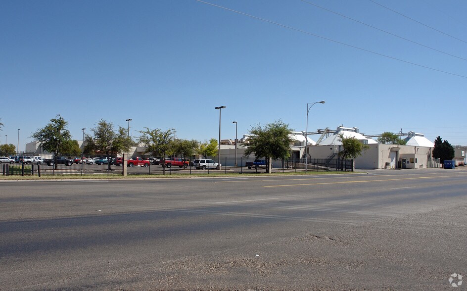 3203 Avenue B, Lubbock, TX à louer - Photo du bâtiment - Image 3 de 106
