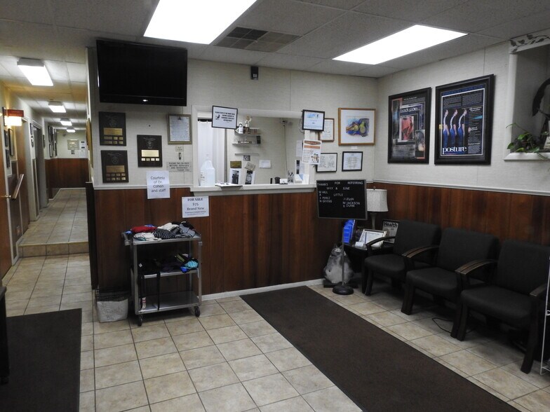 6808 Torresdale Ave, Philadelphia, PA à vendre - Photo du bâtiment - Image 3 de 21