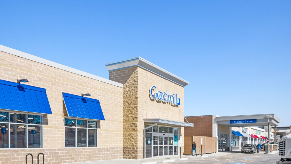 13908-13998 Cedar Rd, University Heights, OH à louer - Photo du bâtiment - Image 2 de 12