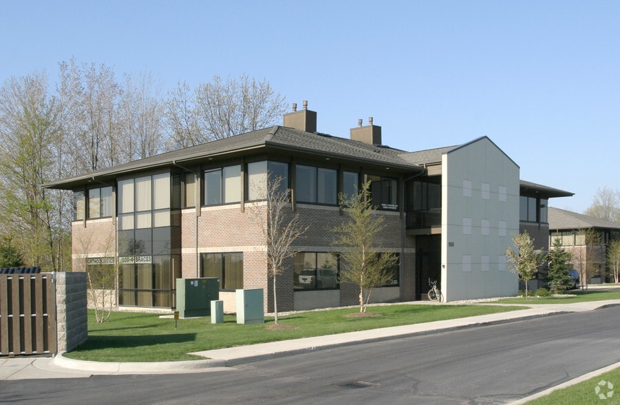 950 N 10th St, Kalamazoo, MI for lease - Building Photo - Image 2 of 4