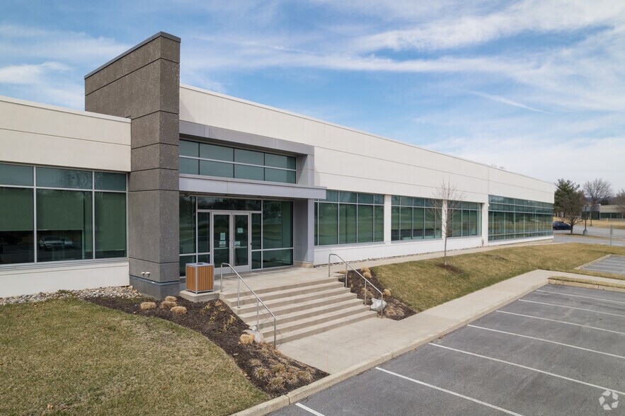74 E Swedesford Rd, Malvern, PA for lease - Primary Photo - Image 1 of 4